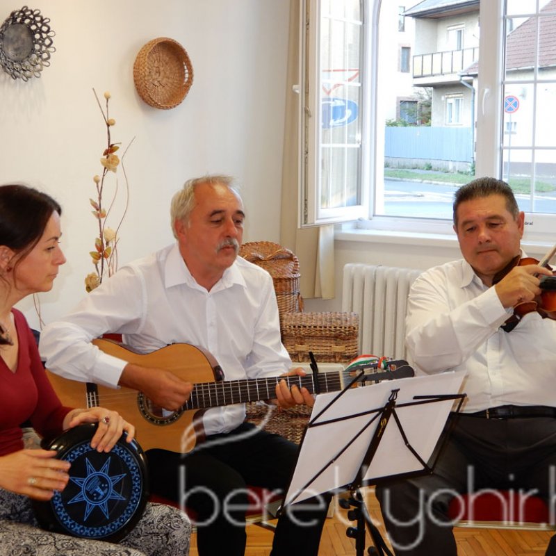 A berettyóújfalui papírfonó kör kiállítása 27